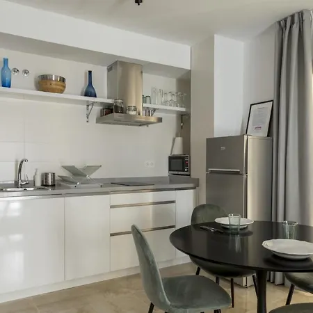 Caleta Homes - Ancha Del Carmen Apartment Malaga